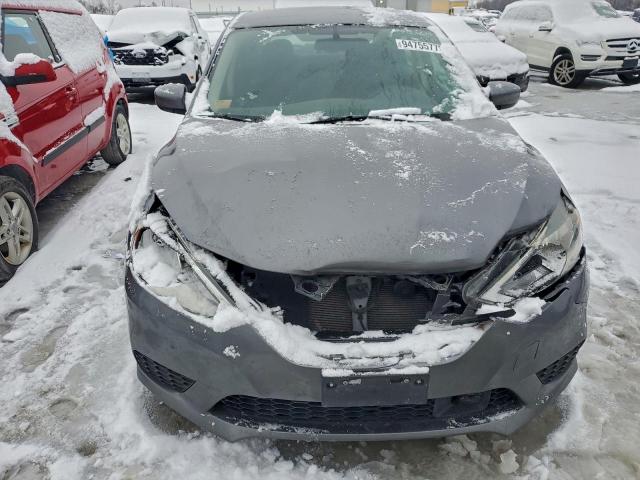 Nissan Sentra S Image 2