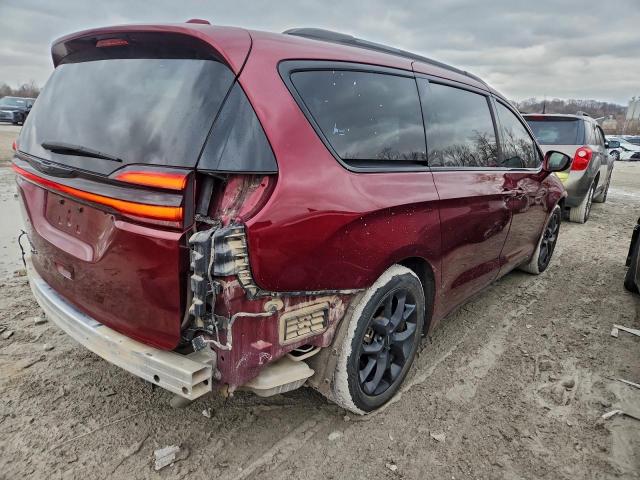 Chrysler Pacifica Touring L Image 10