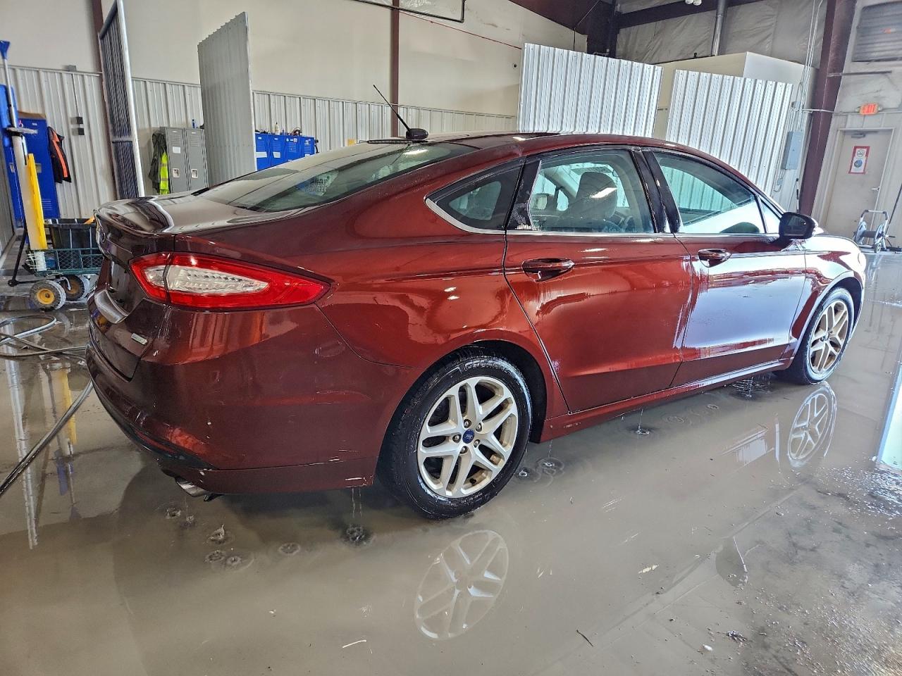 Ford Fusion Se Image 3