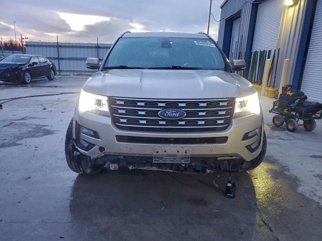 Ford Explorer Limited Image 3