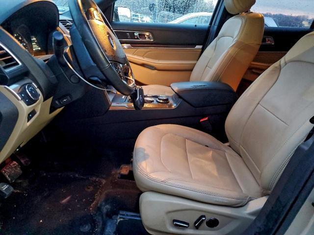 Ford Explorer Limited Image 7