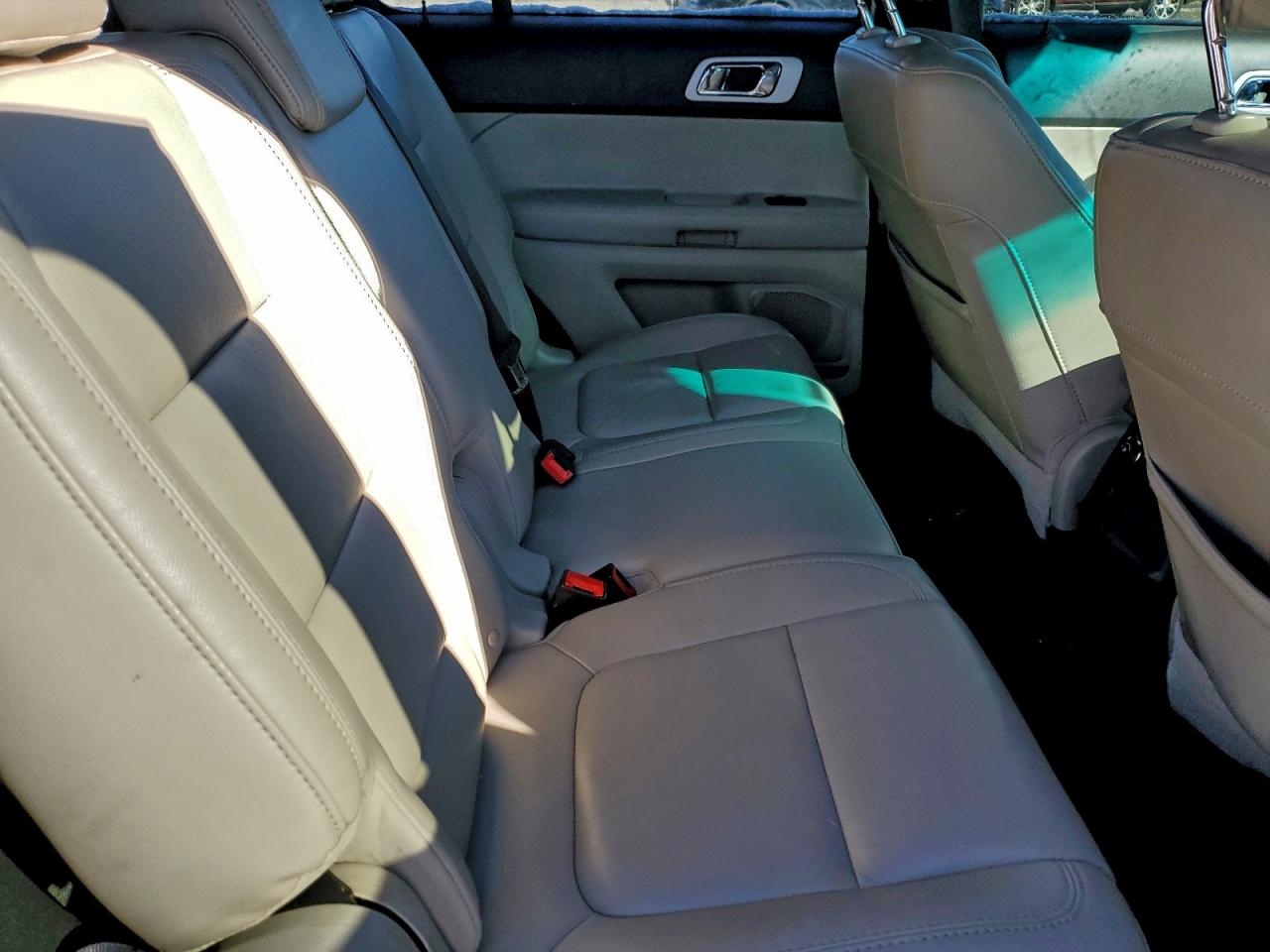 Ford Explorer Xlt Image 5