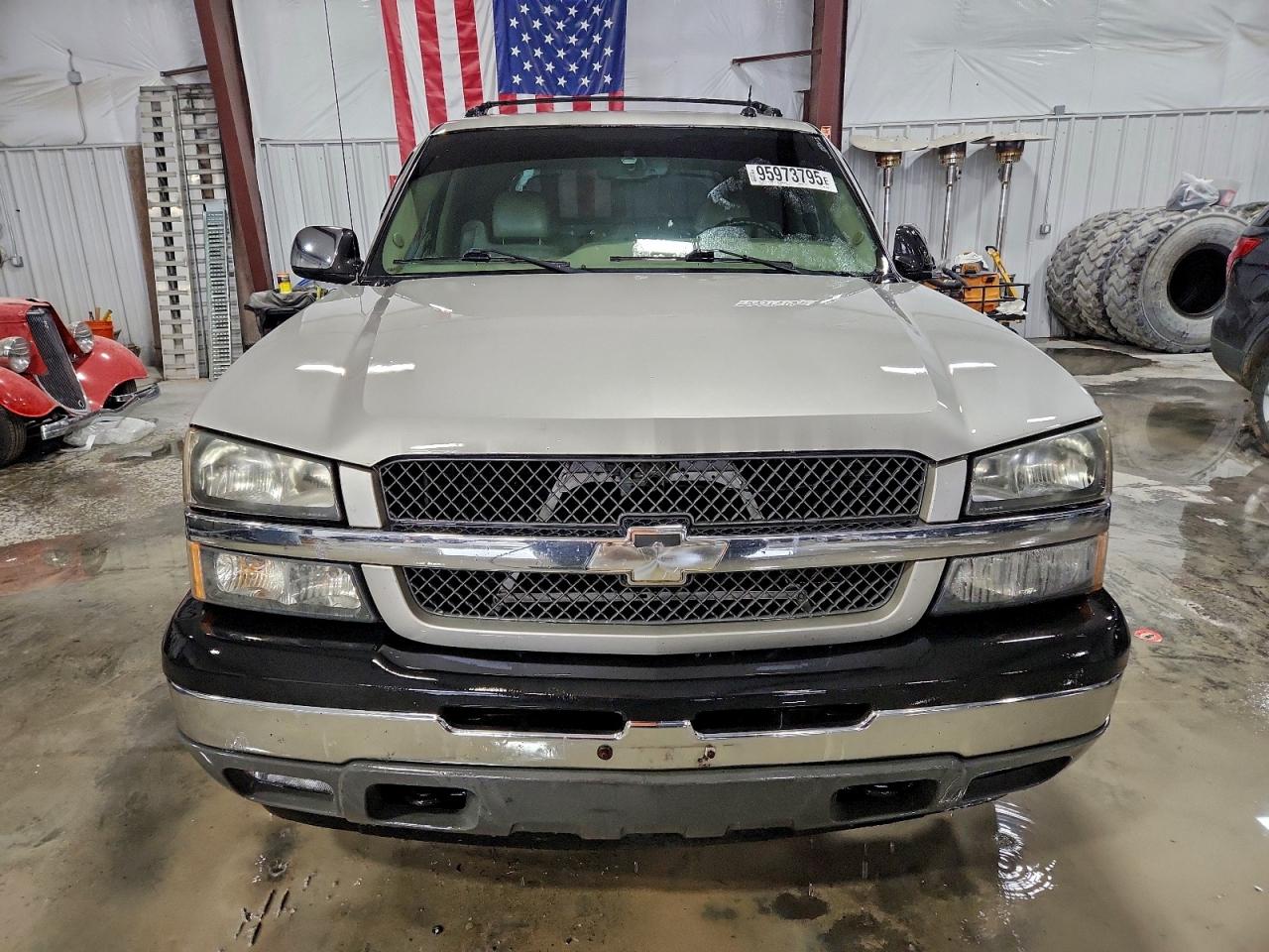 Chevrolet Avalanche C1500 Image 9