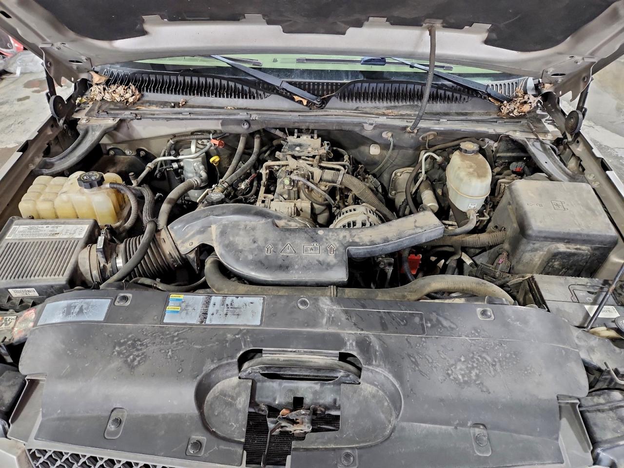 Chevrolet Avalanche C1500 Image 10