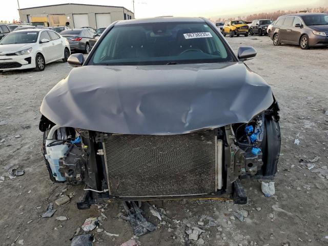 Toyota Camry L Image 5