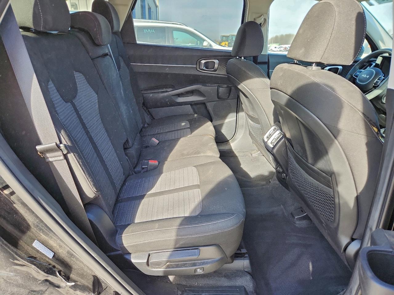 Kia Sorento Lx Image 9