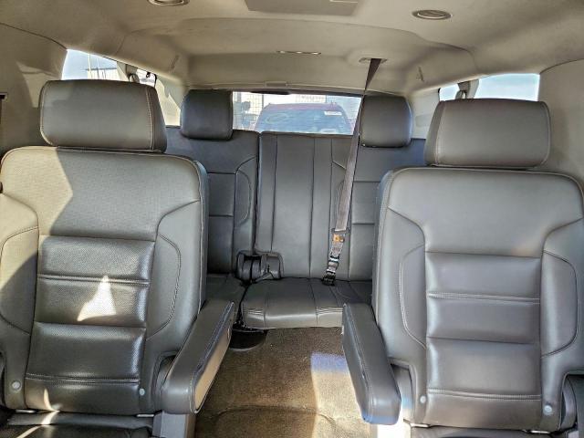 GMC Yukon Denali Image 10