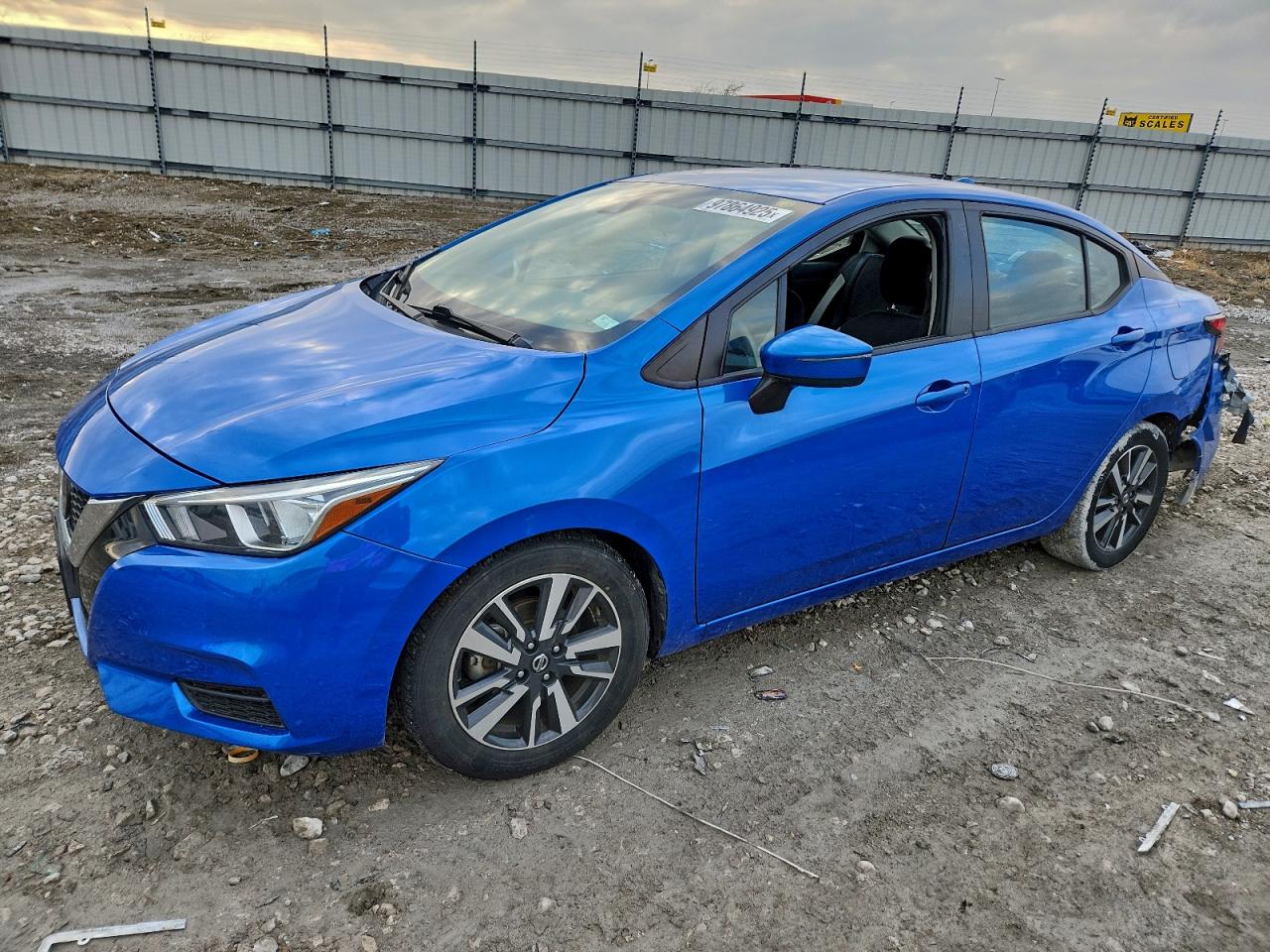 Nissan Versa Sv Image 1