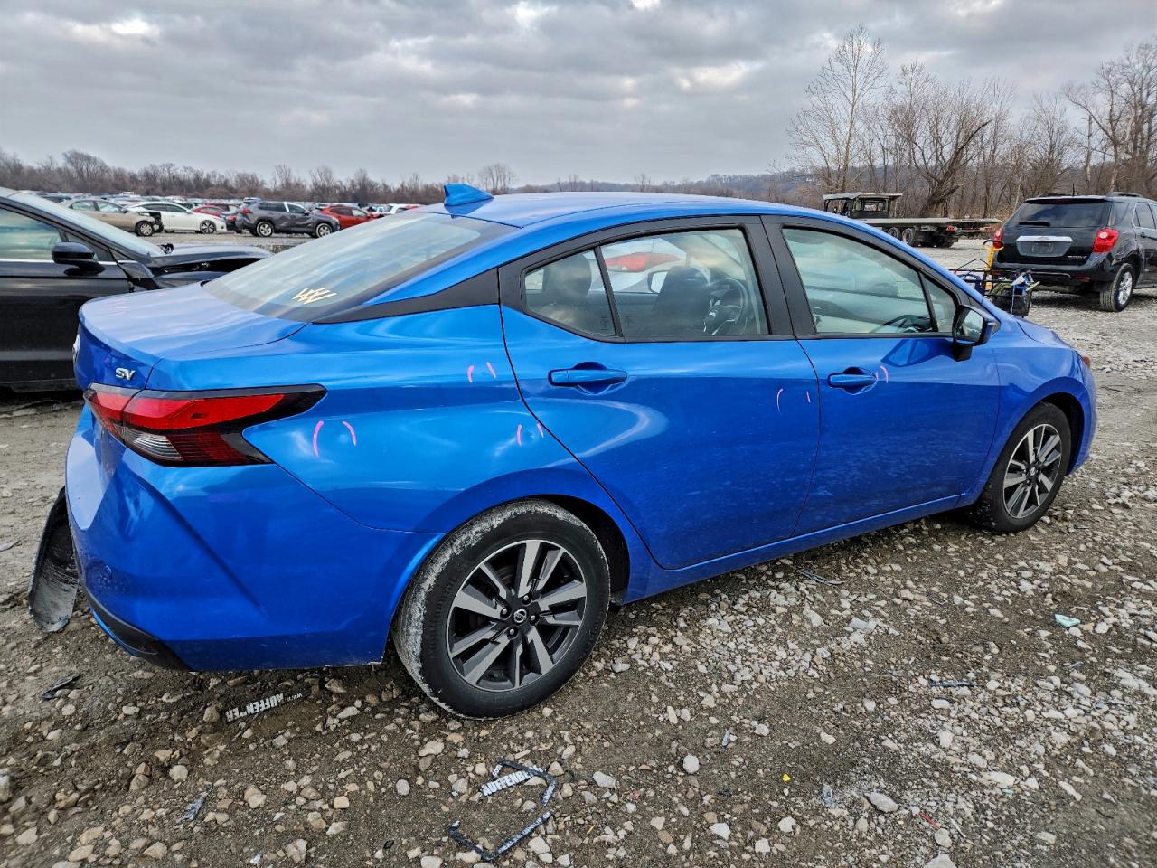 Nissan Versa Sv Image 4