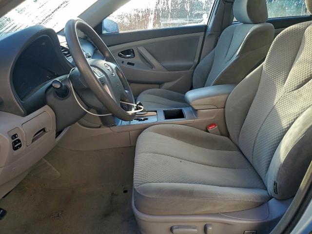 Toyota Camry Ce Image 7