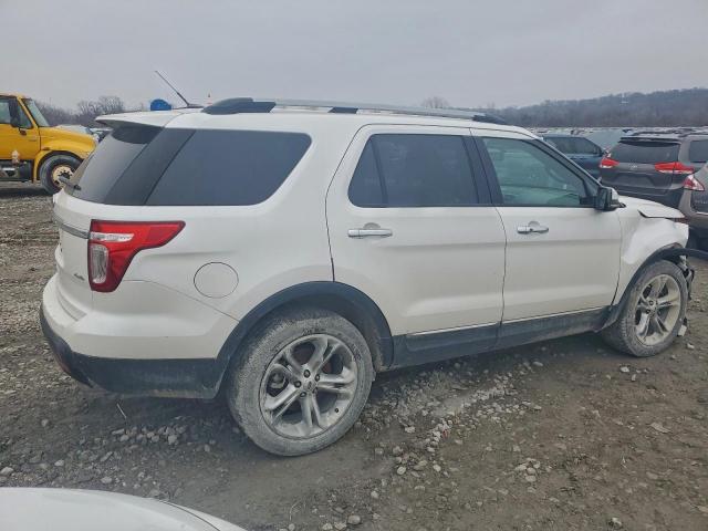 Ford Explorer Limited Image 5
