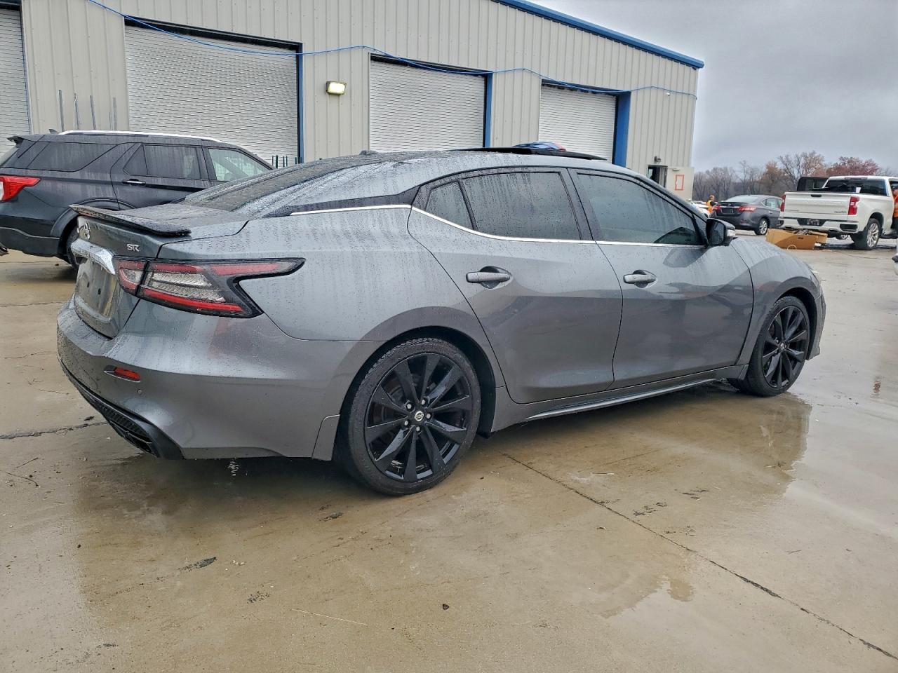 Nissan Maxima Sr Image 6