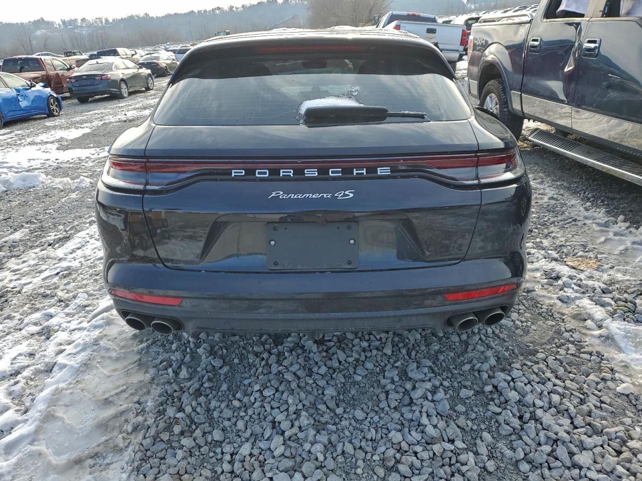 Porsche Panamera 4s Sport Turismo Image 11