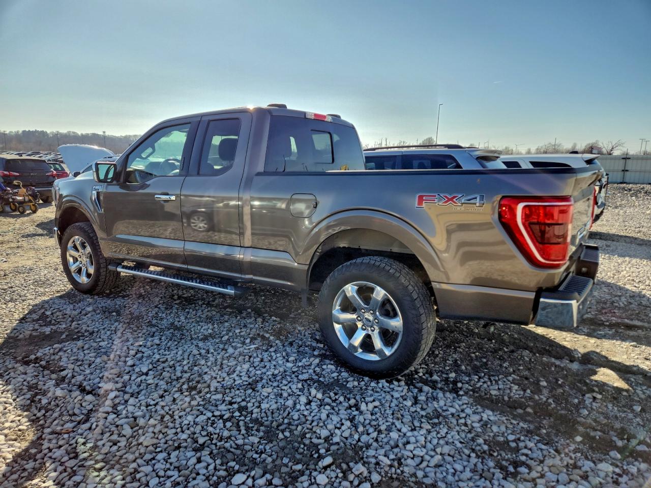 Ford F-150 Super Cab Image 3