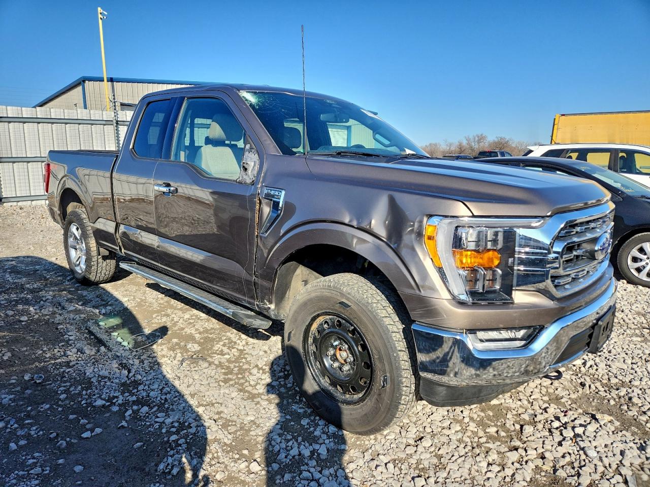 Ford F-150 Super Cab Image 11