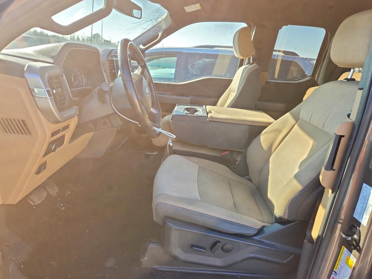 Ford F-150 Super Cab Image 8