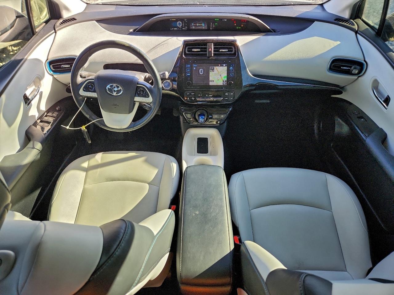 Toyota Prius Image 5