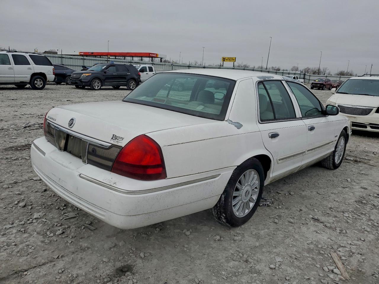 Mercury Grmarquis Ls Image 11