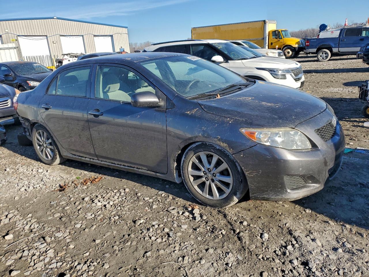 Toyota Corolla Base Image 11