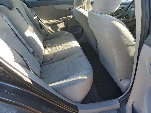 Toyota Corolla Base Image 3