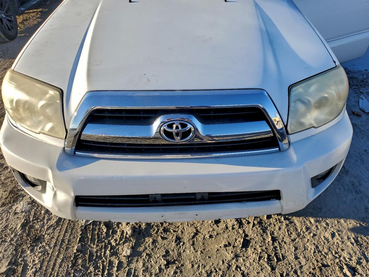 Toyota 4Runner Sr5 Image 9