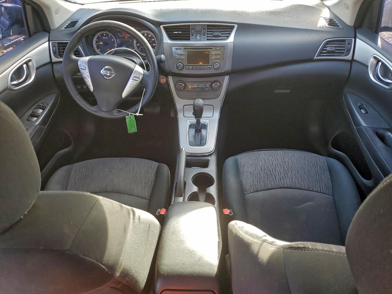 Nissan Sentra S Image 9