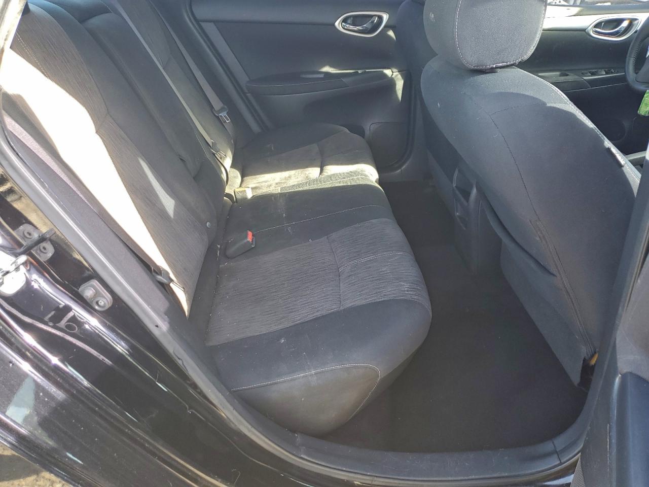 Nissan Sentra S Image 12