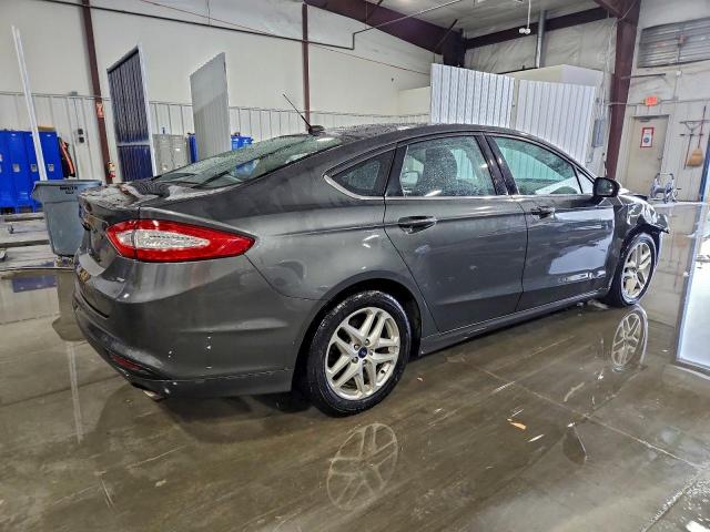 Ford Fusion Se Image 2