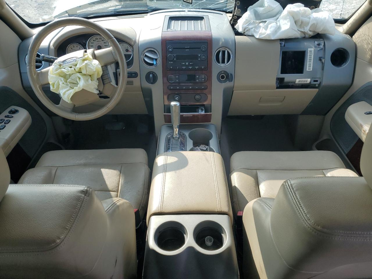 Ford F-150 Supercrew Image 8