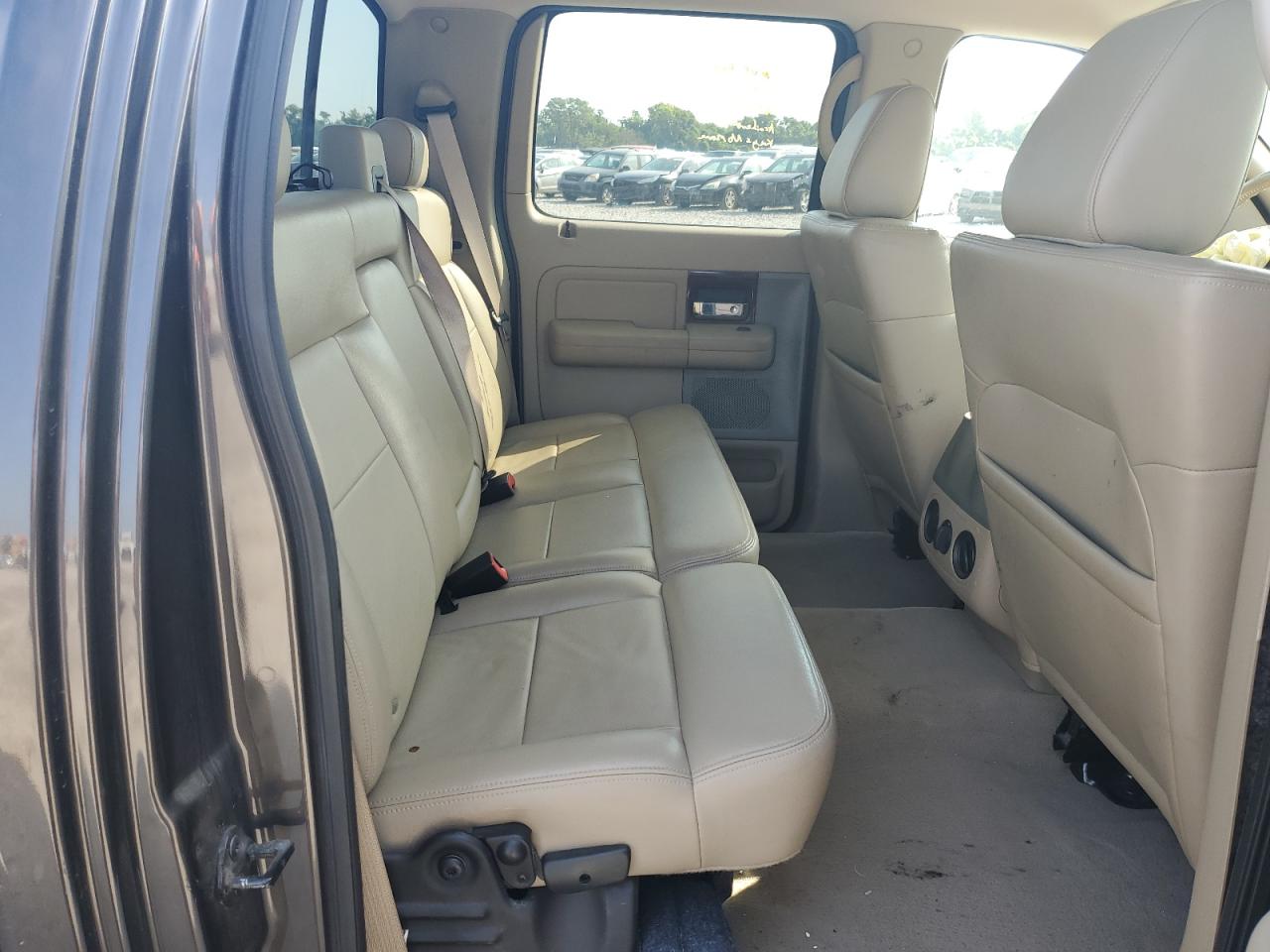 Ford F-150 Supercrew Image 3