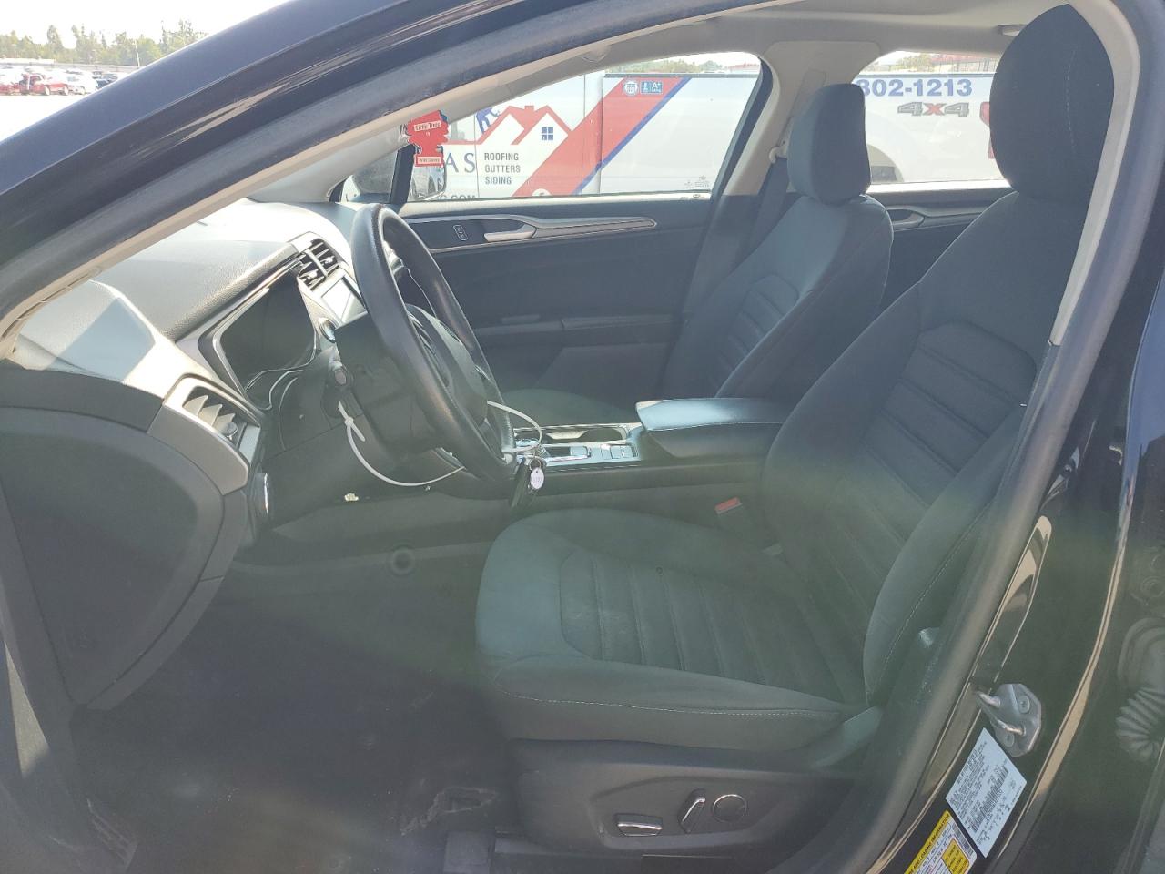 Ford Fusion Se Image 6