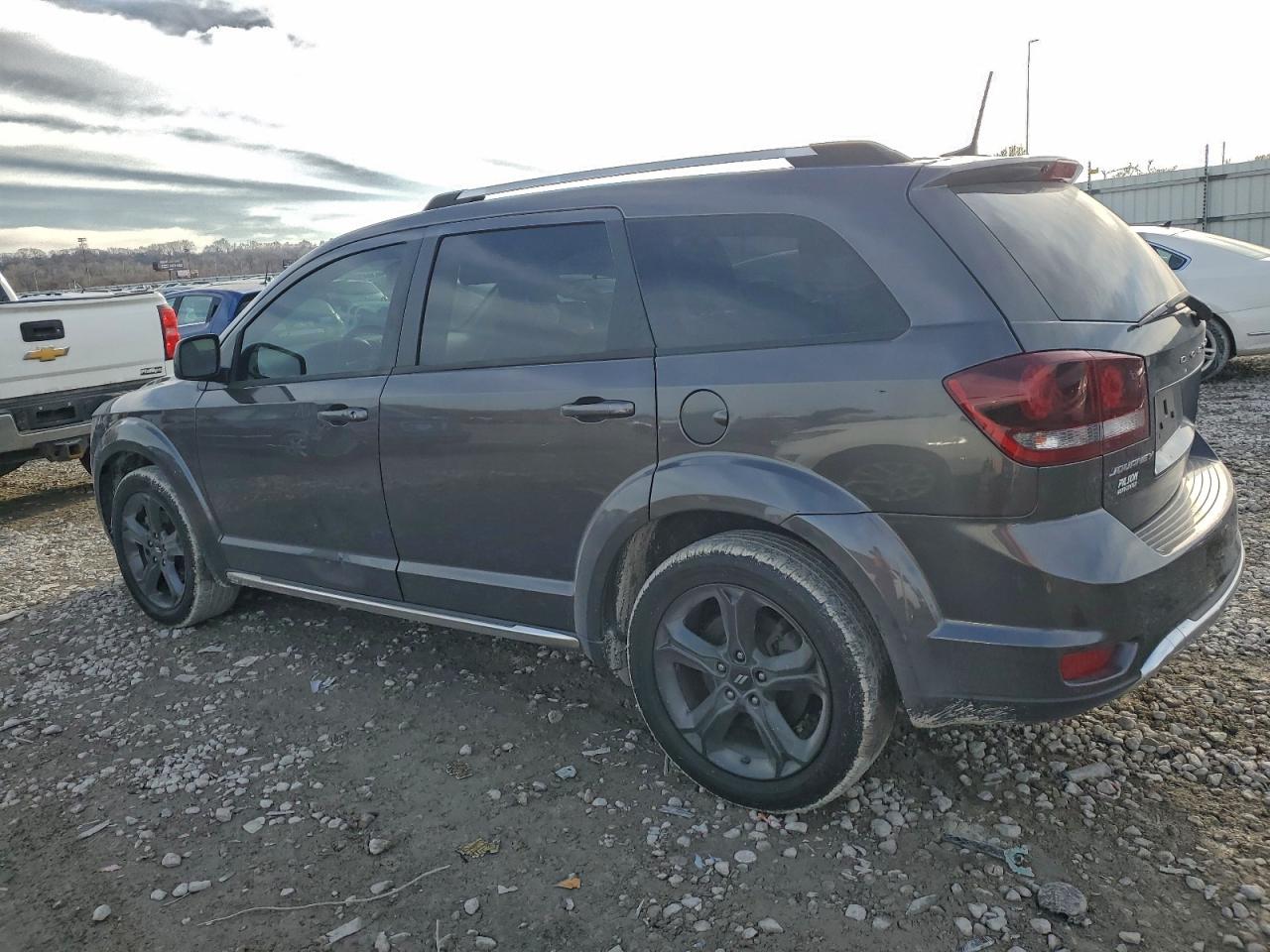 Dodge Journey Crossroad Image 7