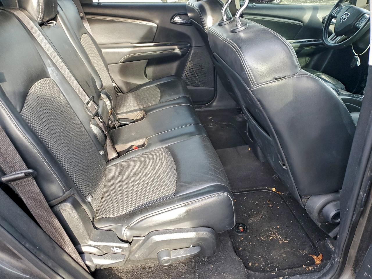 Dodge Journey Crossroad Image 8