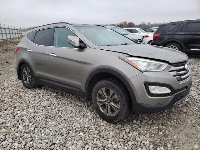 Hyundai SANTA FE Image 4