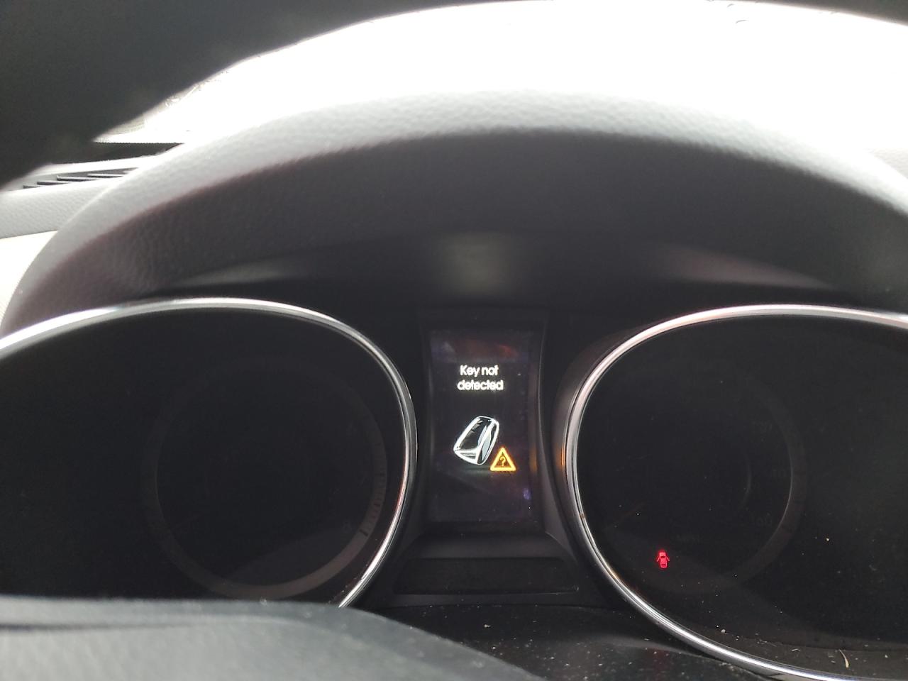 Hyundai SANTA FE Image 7