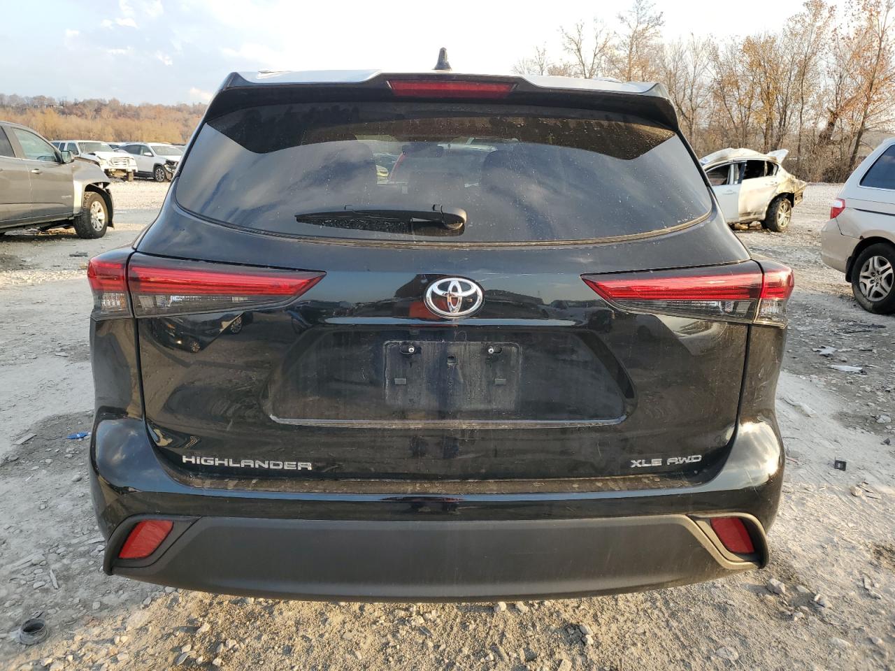 Toyota Highlander L Image 6