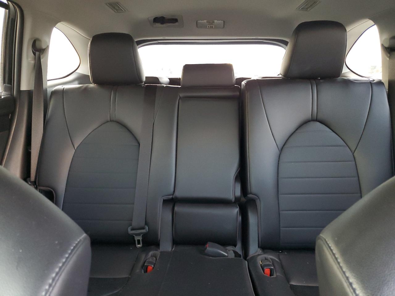 Toyota Highlander L Image 8