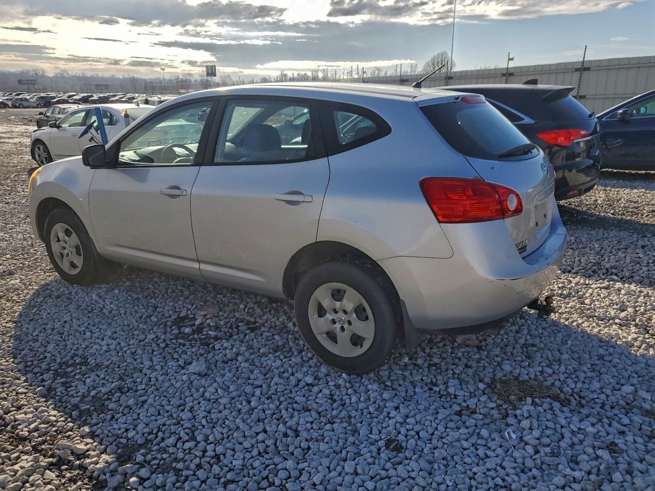 Nissan Rogue S Image 12