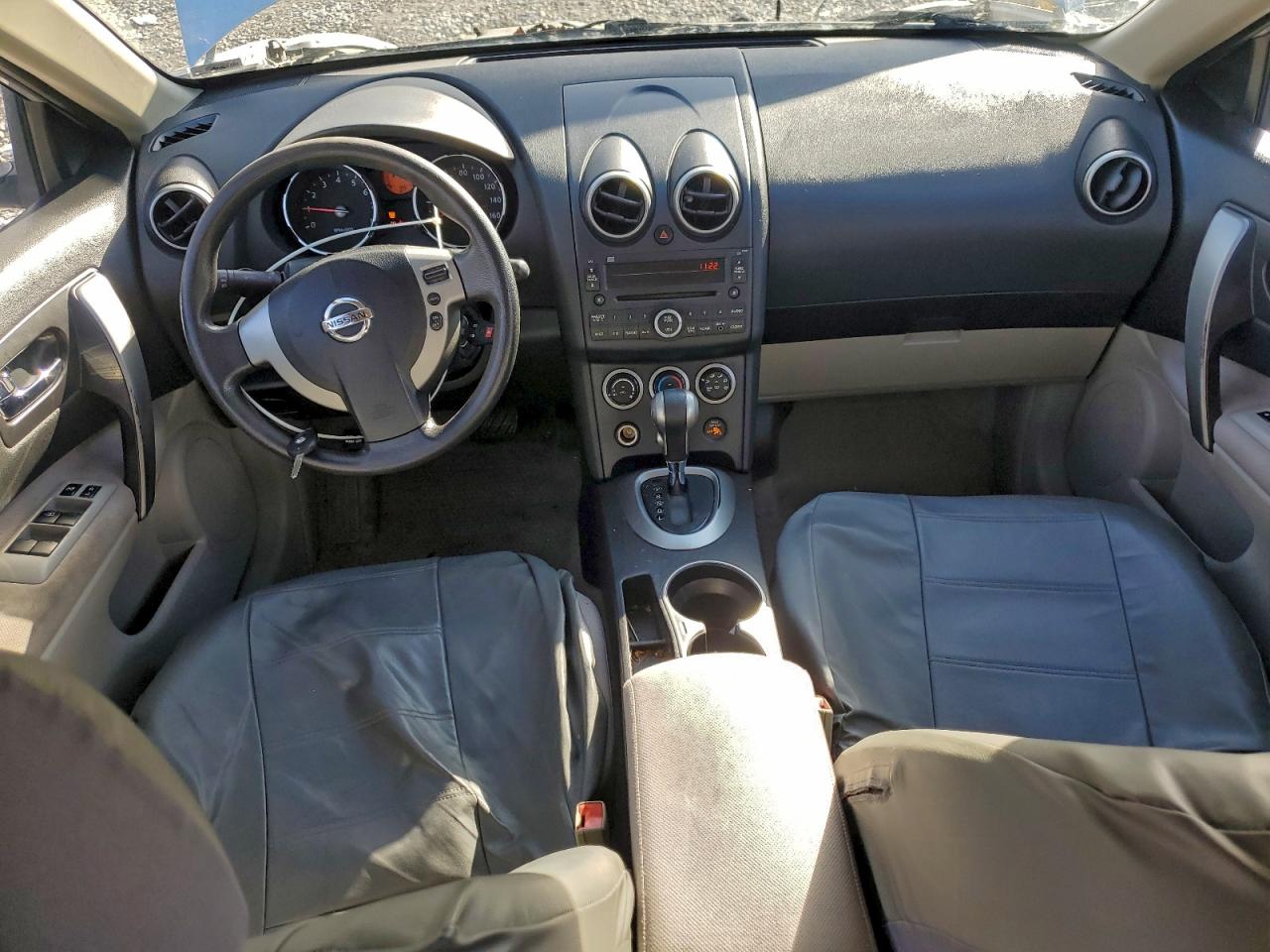 Nissan Rogue S Image 6