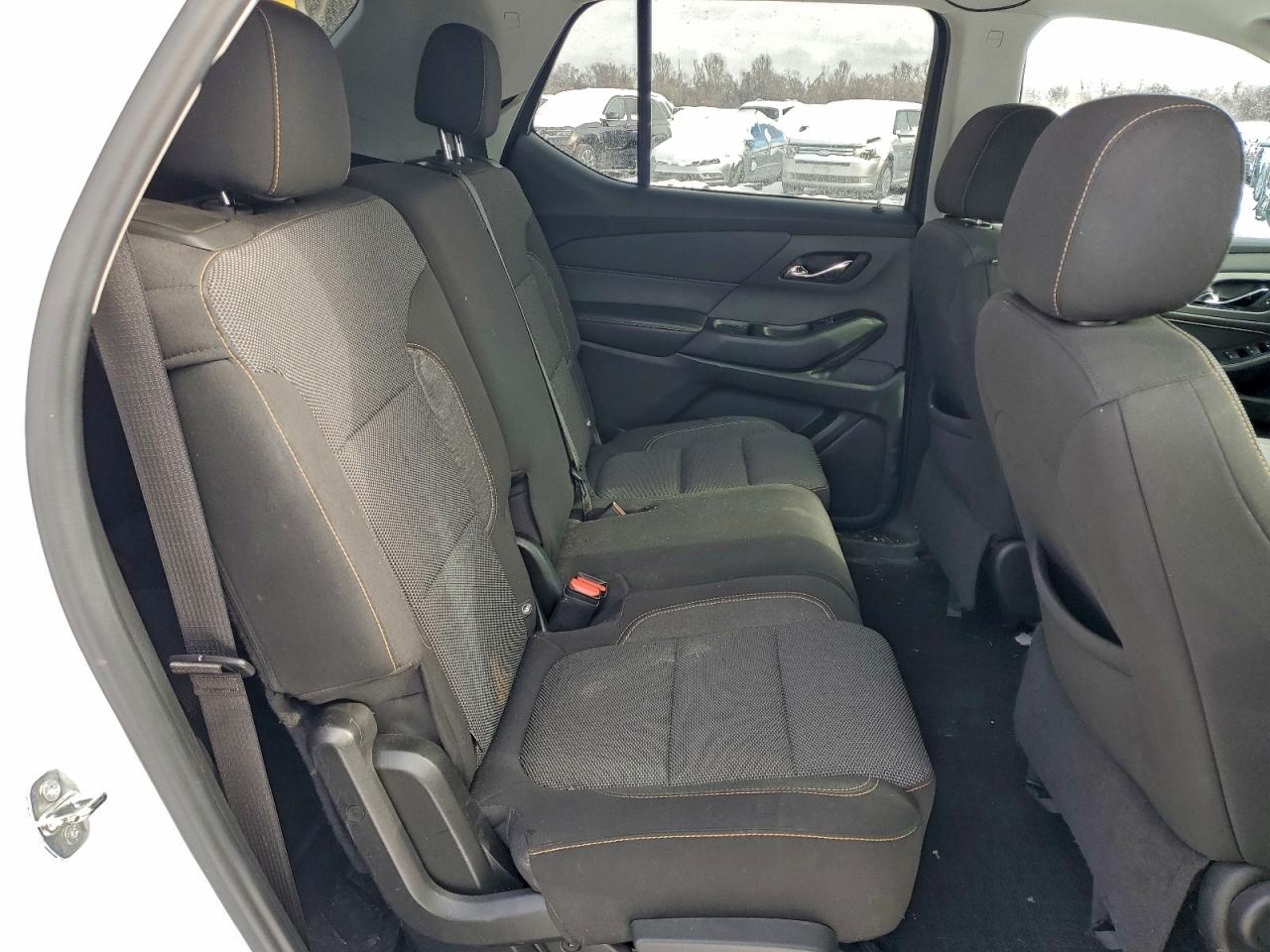 Chevrolet Traverse Ls Image 10