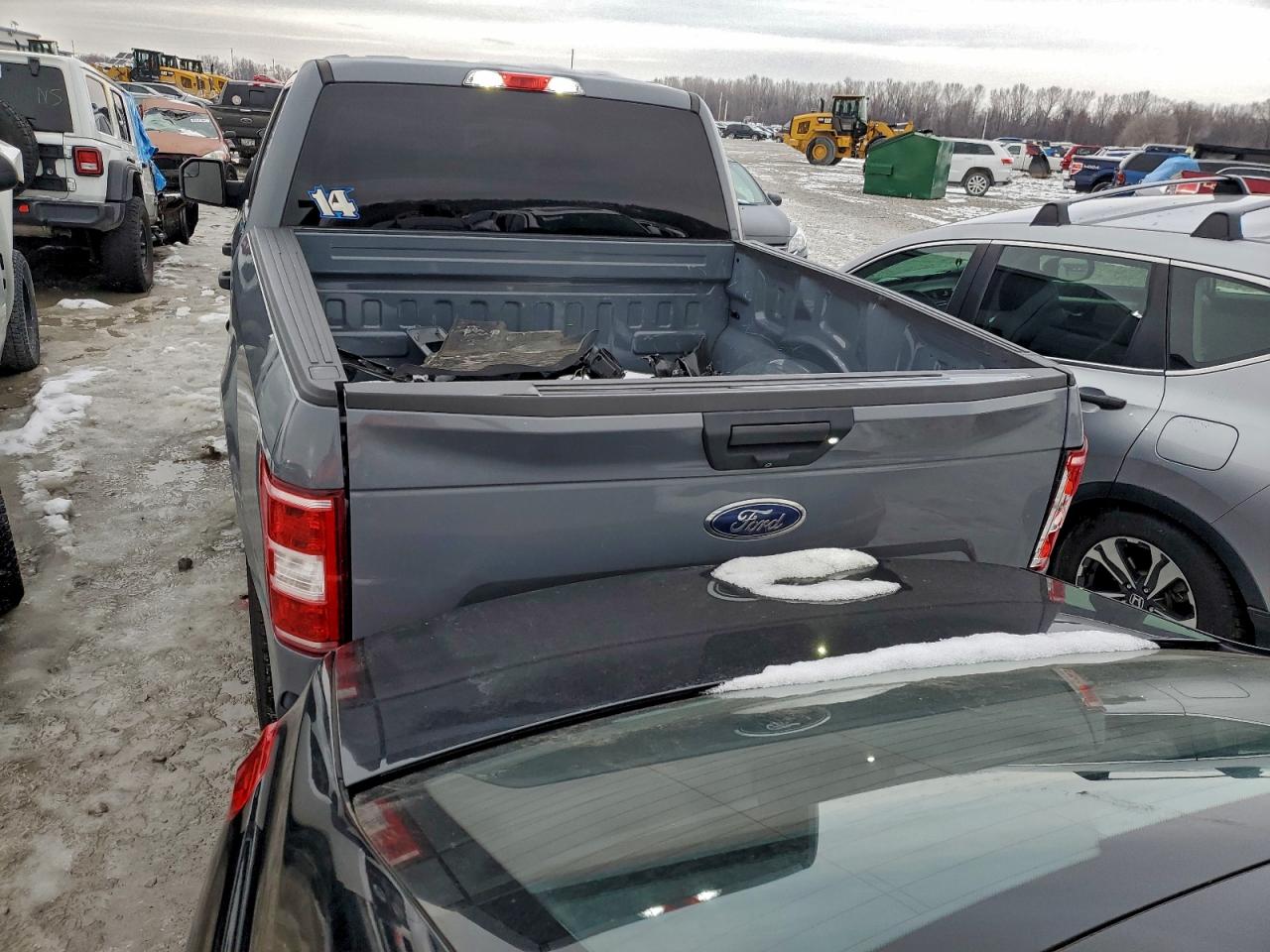 Ford F-150 Supercrew Image 3