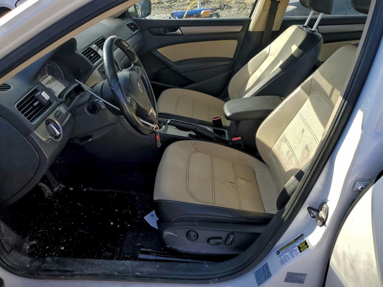 Volkswagen Passat Se Image 11