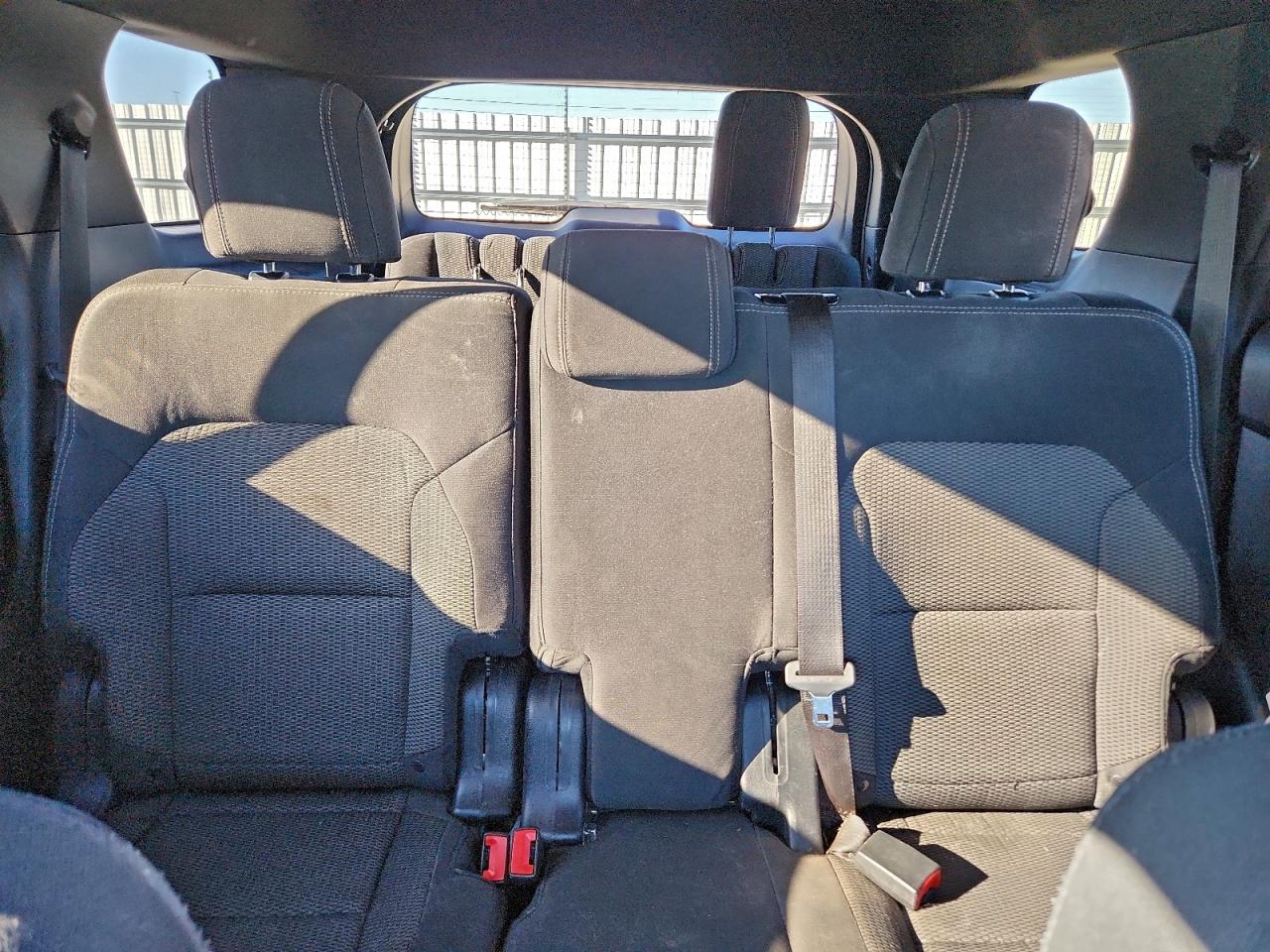 Ford Explorer Xlt Image 6