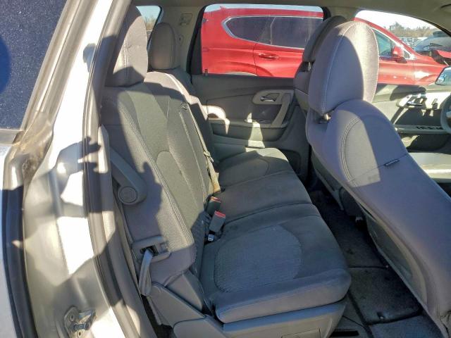Chevrolet Traverse Ls Image 8