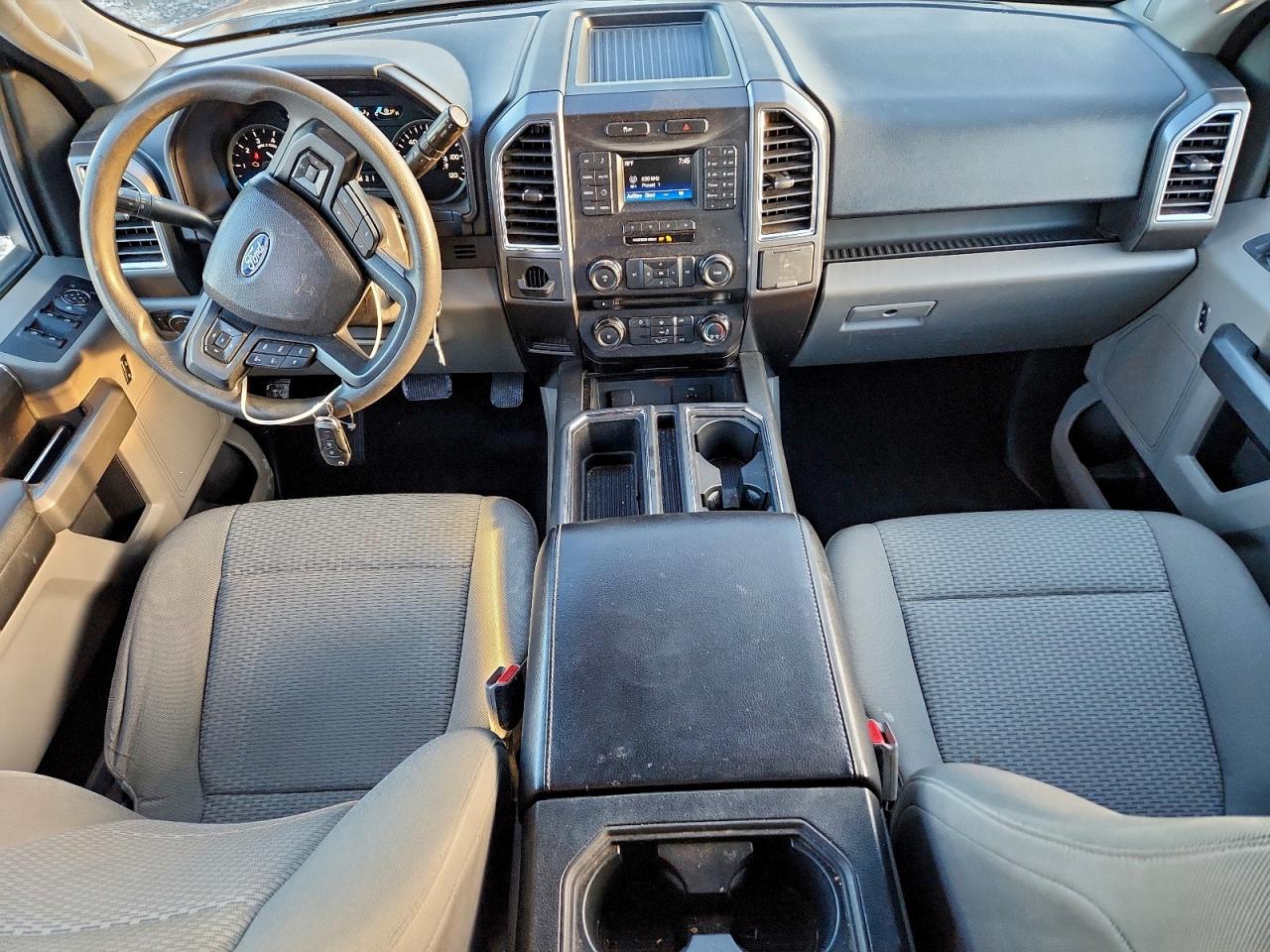 Ford F-150 Super Cab Image 8