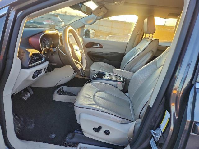 Chrysler Pacifica Limited Image 6