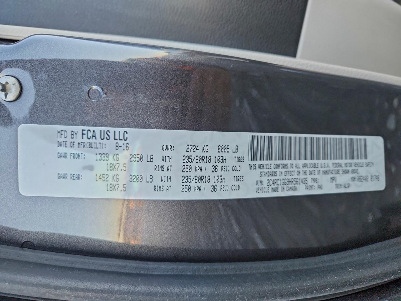 Chrysler Pacifica Limited Image 9