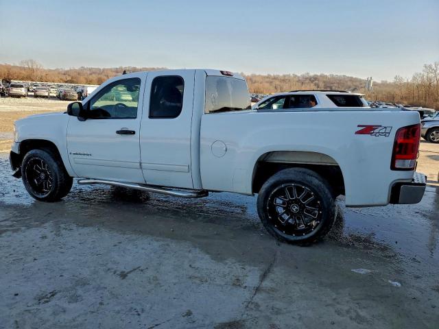 GMC Sierra K1500 Image 2