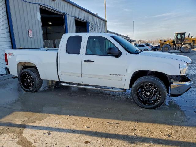 GMC Sierra K1500 Image 4