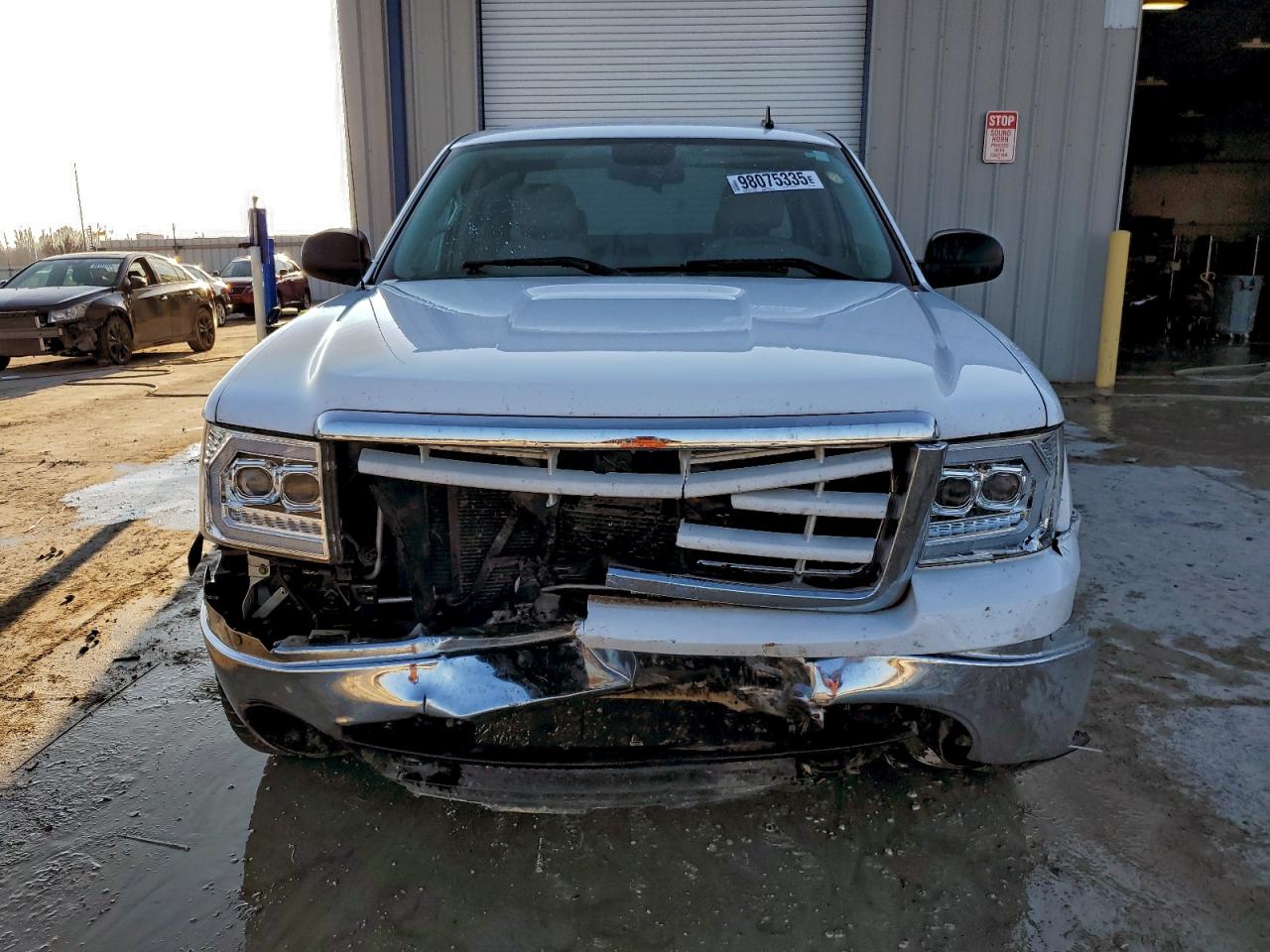 GMC Sierra K1500 Image 3